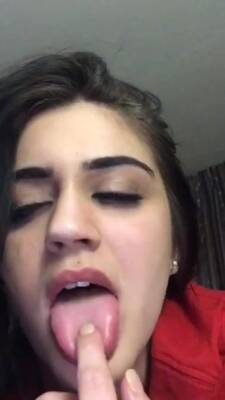 American Teen Fingered By Her Boyfriend On Periscope - Usa on vidgratis.com