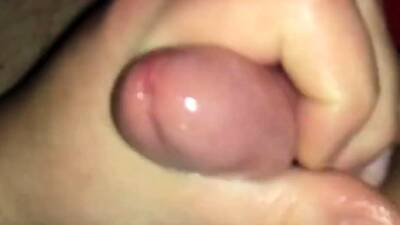 Chubby boy get slow cumshot from uncut small cock very close on vidgratis.com