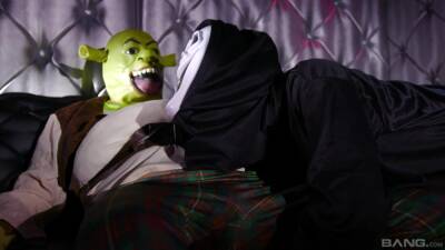 Kinky fetish in dirty Shrek role play on vidgratis.com