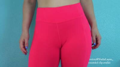 Milf Camel Toe In Yoga Pants on vidgratis.com