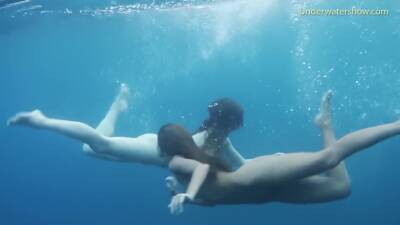 Girls On Tenerife Underwater Lesbians - Russia on vidgratis.com