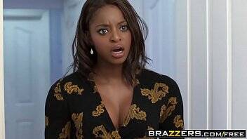 Brazzers - Shes Gonna Squirt - Jasmine Webb and Danny D - Lovin That Porno Vibe on vidgratis.com