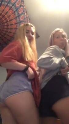 American Sexy Girls Teasing On Periscope ! - Usa on vidgratis.com