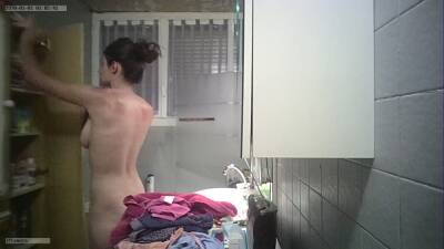 Bonssoirs voyeur shower on vidgratis.com