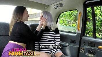 Female Fake Taxi Busty blonde licks her first pussy on vidgratis.com
