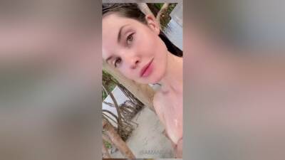 Nude Outdoor Shower Video Leaked on vidgratis.com