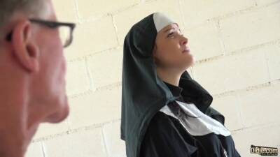 Young and beautiful nun gets nasty with senior man on vidgratis.com