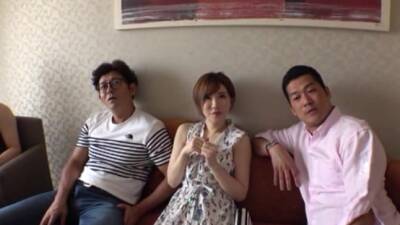 Japanese wife shared by two men in hot homemade cam trio - Japan on vidgratis.com