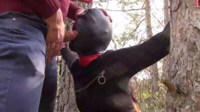 Tied To A Tree, Masked And Outdoor Deepthroat With No Mercy on vidgratis.com