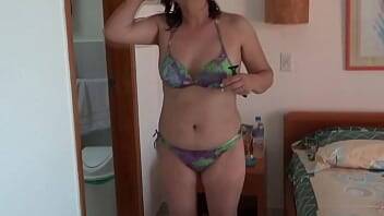My wife goes to the beach with her friend's son to have sex for the first time on vidgratis.com