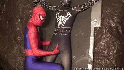 Spiderwoman Gets Betrayed By Spiderman on vidgratis.com