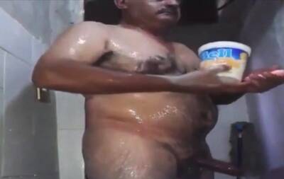 Str8 pakistani daddy shower time - Pakistan on vidgratis.com