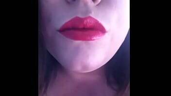 He's Lips Mad! BBW Tina Snua Talks Dirty Wearing Red Lipstick - Britain on vidgratis.com