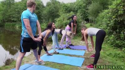 Clothed yoga brits outside stroke and suck - Britain on vidgratis.com