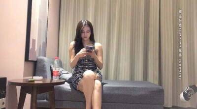 Fucking Chinese models in the hotel - China on vidgratis.com