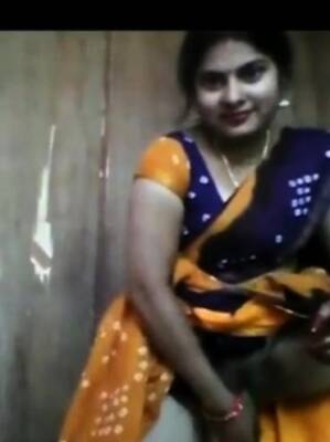 Cucumber try Desi housewife in home enjoy - India on vidgratis.com