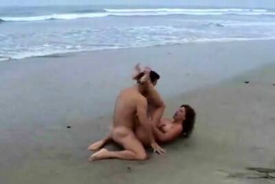 Gorgeous amateur couple 64 on vidgratis.com