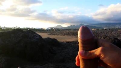 Masturbation beach in front two girls with cum on vidgratis.com