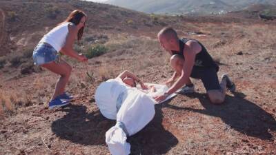 Mountain hiking ends with FFM threesome - Melon and Mia Melone on vidgratis.com