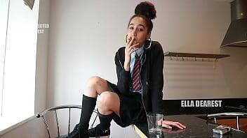 School Girl Smoking SPH - Ella Dearest - Britain on vidgratis.com