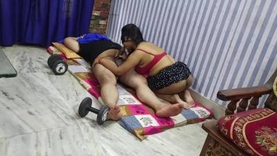 Pakistani Mature Girl Got Fuck In Car By Her Boyfriend - Pakistan on vidgratis.com