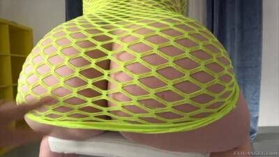 Spanish fat woman in fishnet Maria Bose gives her head and gets fucked hard - Spain on vidgratis.com