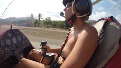 Gyrocopter Girl Nude Youtuber Leaked Video on vidgratis.com