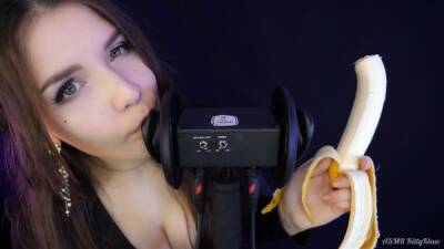 Kittyklaw Asmr Banana 3 Dio Licking Mouth Sounds Video on vidgratis.com