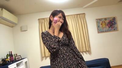 Erotic wife who looks happy - Japan on vidgratis.com