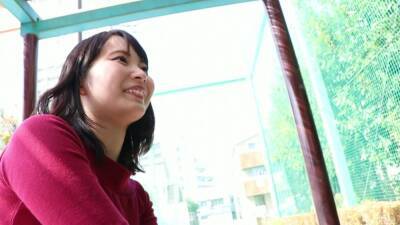 A bright young wife with high tension - Japan on vidgratis.com
