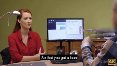 Sex in the loan office is a way for the girl to get a little help on vidgratis.com