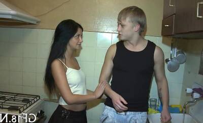 Mesmerizing Russian teen makes her boyfriend a cuckold - Russia on vidgratis.com