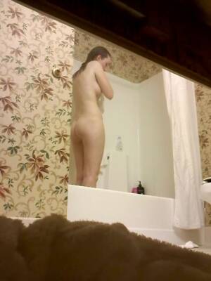 Kasey shower voyeur spy on vidgratis.com