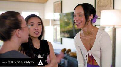 Straight Asian Teen Seduced By Flirty Ebony Lesbian - Alexis tae on vidgratis.com