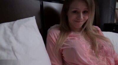 Unexpected Sleepover With My Luscious Wife on vidgratis.com