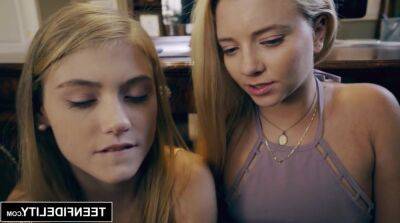 TEENFIDELITY Hannah Hays and Riley Star are Double Trouble on vidgratis.com