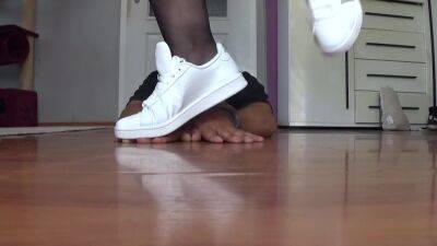 Trampling On Fingers With Adidas Shoes on vidgratis.com