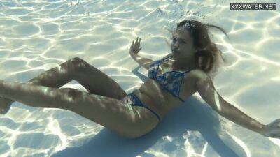 Hottest Most Wonderful Swimming Lady Irina on vidgratis.com