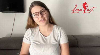 Mein erster Orgasmus Lena Lust - Germany on vidgratis.com