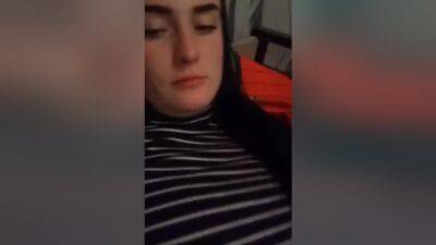 Girl Shows Her Friends Boobs On Periscope on vidgratis.com