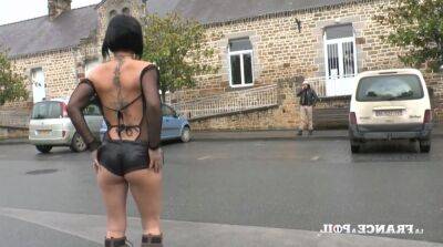 Exhib Big Boobed And Tattooed Mommy - France on vidgratis.com