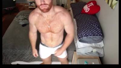 Ginger Hunk Seth Forena Bed Jerks his Cock Until He Cums on vidgratis.com