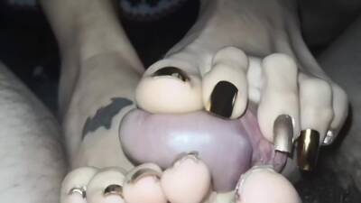 Woman With Inked Feet And Black Toe Nails Gives A Pov Toejob on vidgratis.com