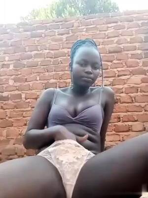 Young black women taking pleasure in thrashing their pussy on vidgratis.com