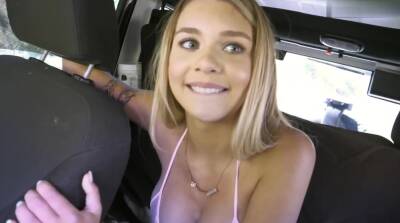 Big-Titted Babe Gets Properly Piped - Gabbie carter on vidgratis.com