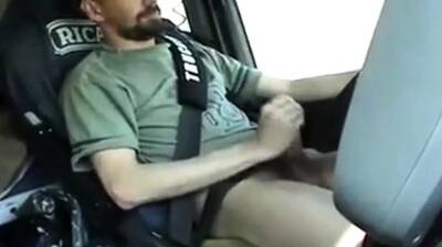 Str8 French trucker jerks his cock while driving - France on vidgratis.com