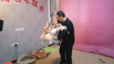 Chinese Suspension Bondage 2 - China on vidgratis.com