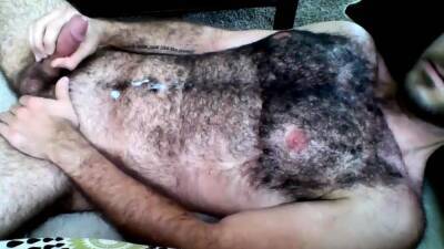 Str8 daddy so hairy so horny on vidgratis.com