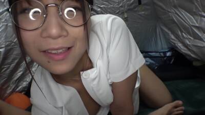 Slutty girl who likes to blame for glasses - Japan on vidgratis.com