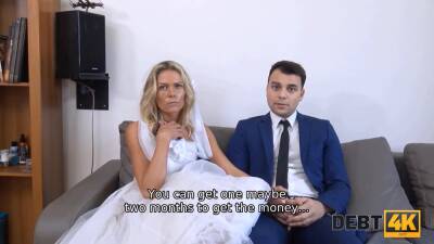 Debt collector tracks down sexy bride and they have affair on vidgratis.com